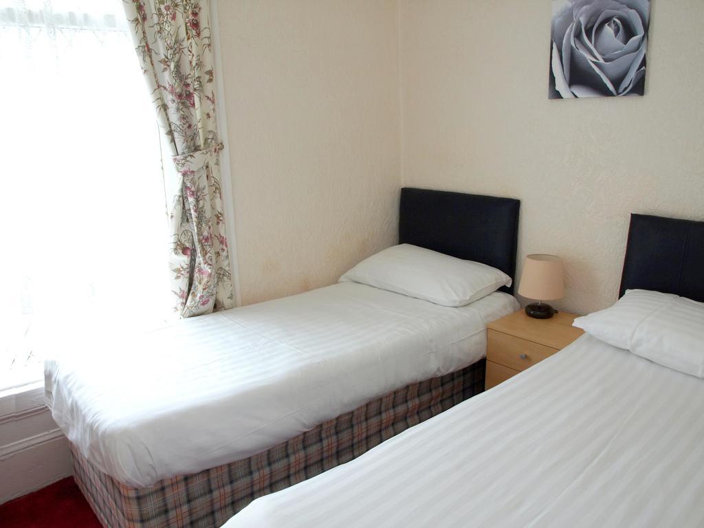 Waverley House Apartments بلاكبول الغرفة الصورة